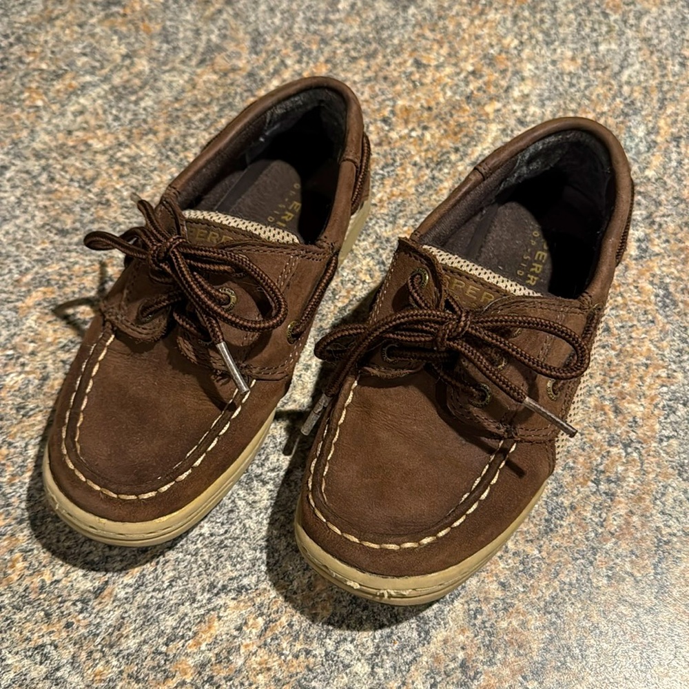 Boys Sperry Top Sider Billfish boat shoes size 13.5 EUC